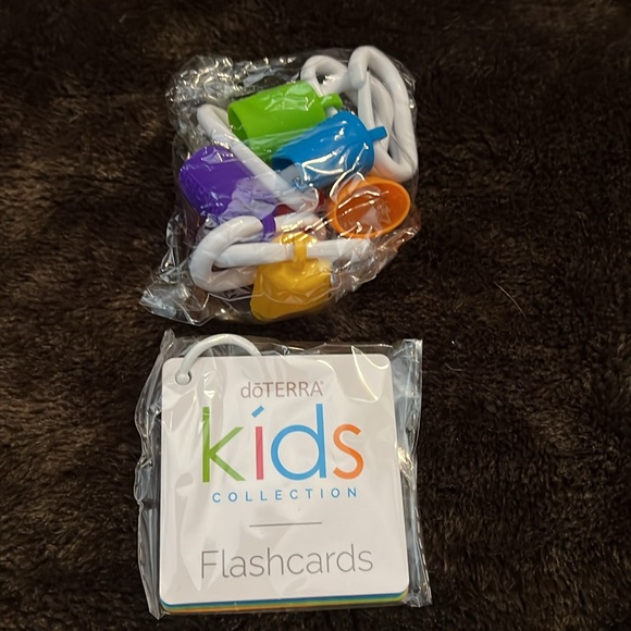 NWOT -DoTERRA Kids Collection Essential Oil Toolbox 🧰 for your LITTLES 💜🆕💜💯 - Picture 7 of 9
